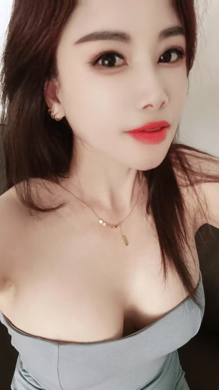 安邦贵妃艺涵002.jpg