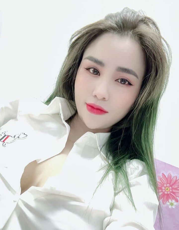 SP HLife Vivi003.jpg