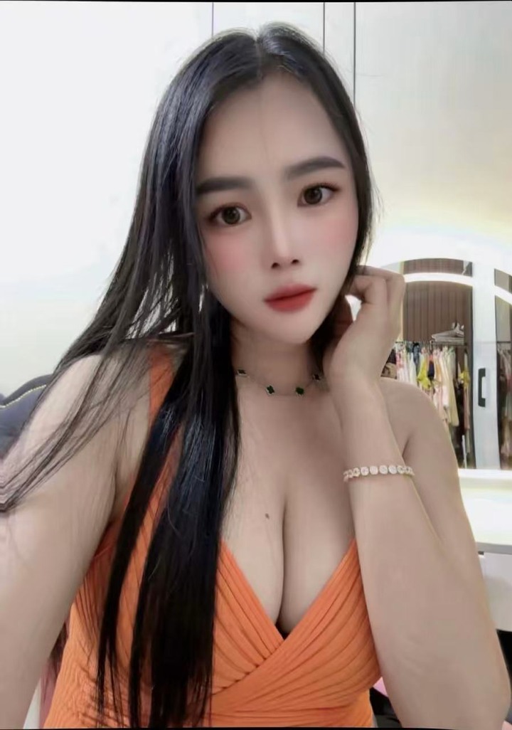 SA Crystal Hellen003.jpg