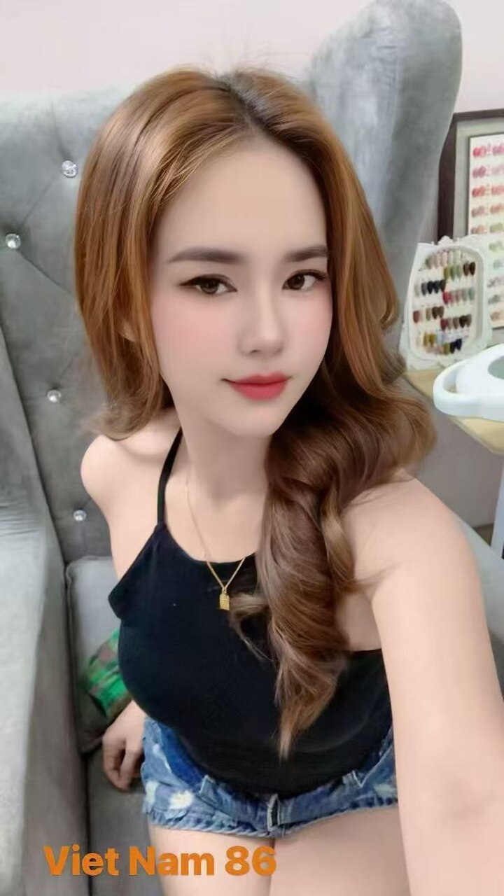 SA Crystal Lyna002.jpg